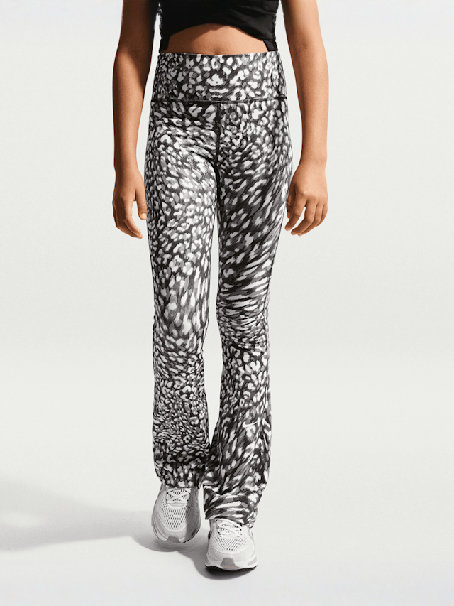 Nike  , One Dri-FIT Flared Leggings, black, Image 1 of 4