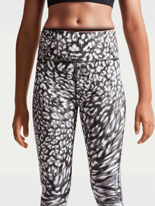 Nike  , One Dri-FIT Flared Leggings, black, Image 3 of 4