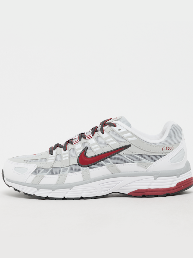 Nike  , P-6000 metallic silver/metallic silver/black, white, Image 1 of 7