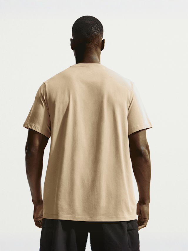 Nike  , Sportswear Club T-Shirt, beige, Image 2 of 3