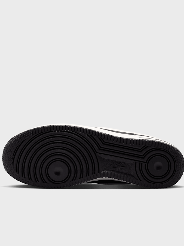 Nike  , Air Force 1 '07 LV8, black, Image 5 of 9
