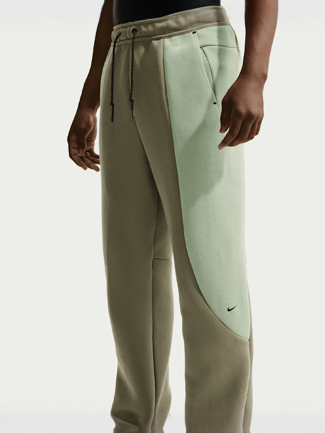 Nike  , Tech Fleece Pro Club Open Hem Pant, green, Image 3 of 7