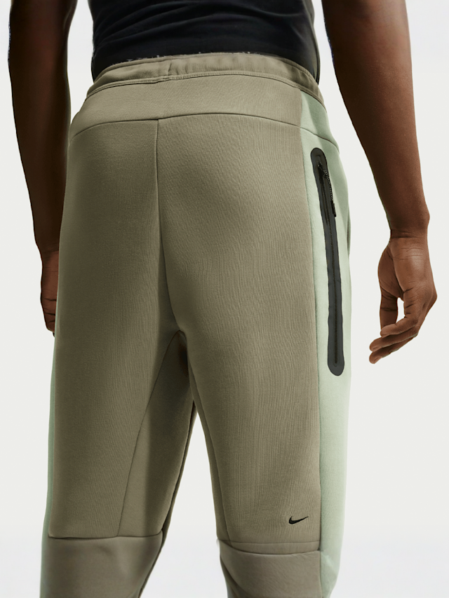 Nike  , Tech Fleece Pro Club Open Hem Pant, green, Image 4 of 7