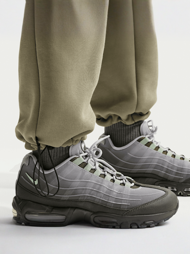 Nike  , Tech Fleece Pro Club Open Hem Pant, green, Image 6 of 7