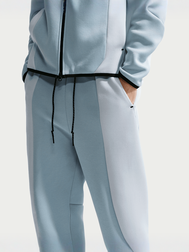 Nike  , Tech Color-Block Open-Hem Fleece Pants, blue, Image 4 of 5