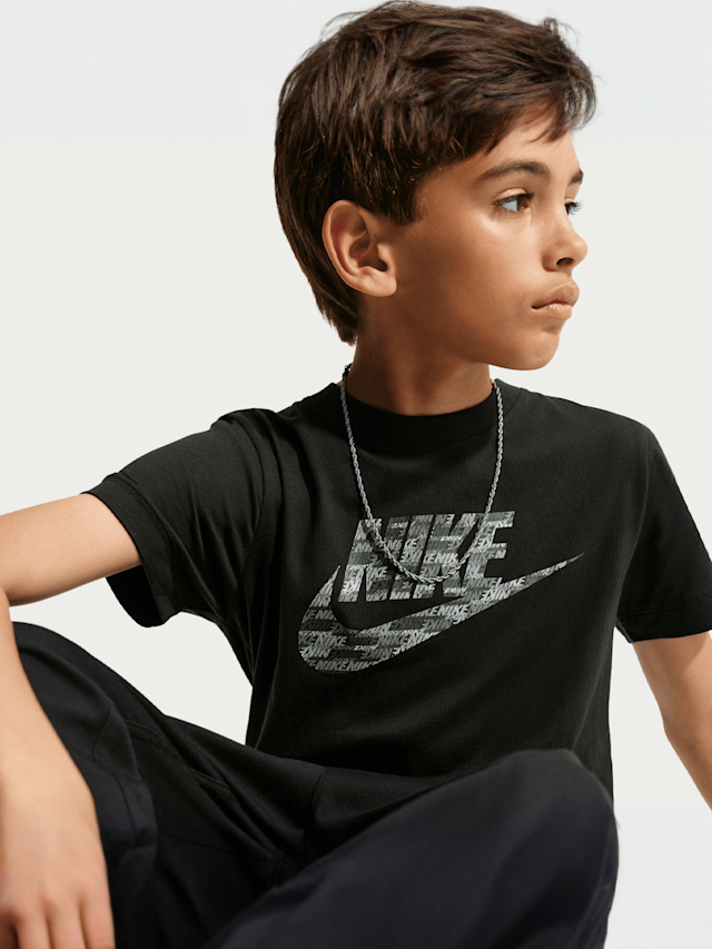 Nike  , Sportswear Club Tee All-Over-Print Fill, black, Image 4 of 5