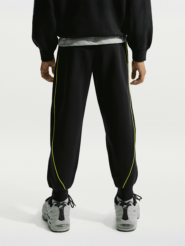 Nike  , Air Fleece Joggers, black, Image 2 of 3