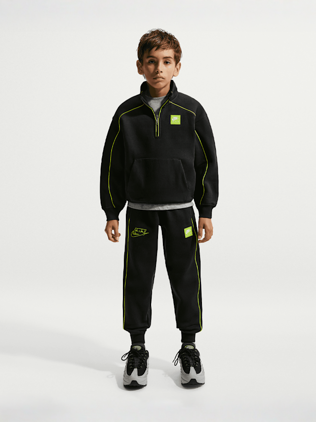 Nike  , Air Quarter-Zip Top, black, Image 4 of 4