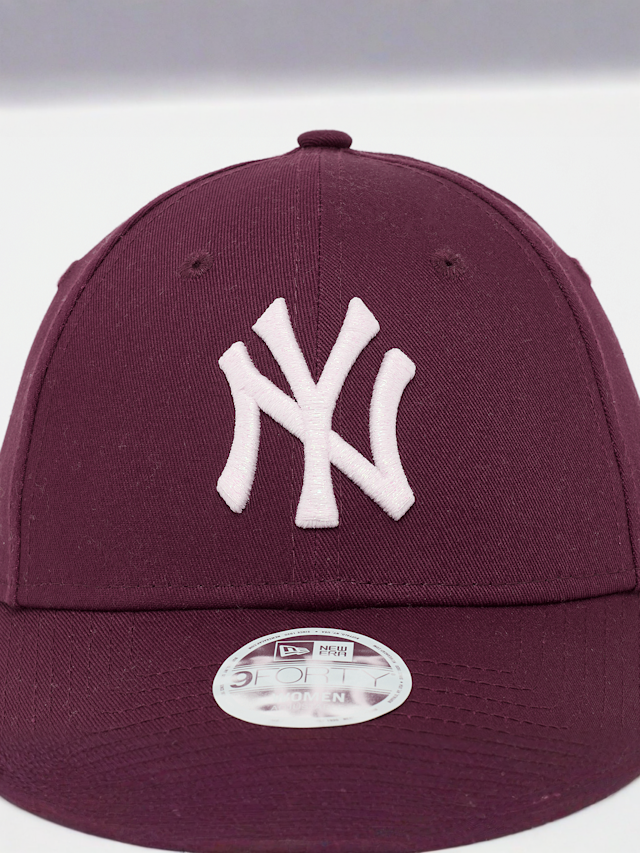 New Era, Female Metallic Logo 9Forty New York Yankees, red, Image 4 of 5