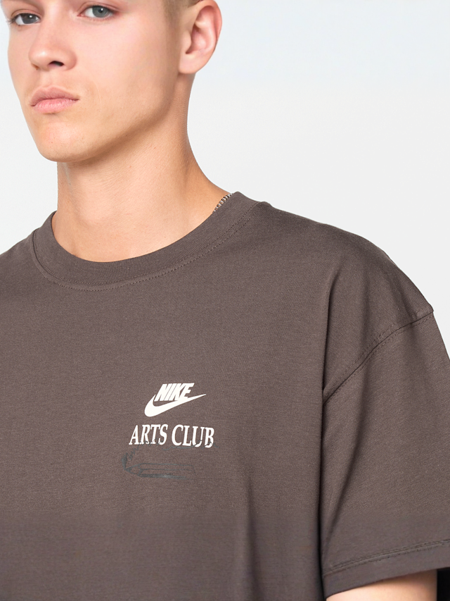 Nike  , Sportswear Graphic Tee, brown, Image 3 of 5