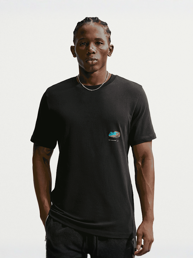 Nike  , Sportswear Studio Globe Tee, black, Image 2 of 6