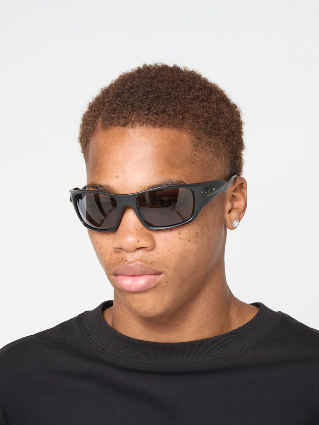 Oakley, Masseter, black, Image 1 of 5