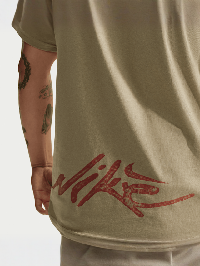 Nike, Sportswear SF Graphic Shortsleeve Tee, beige, Image 5 of 6