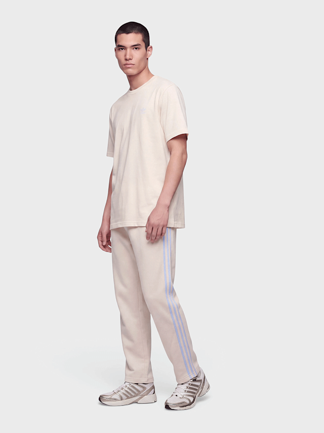 adidas Originals, Mono Big Trefoil T-Shirt, beige, Image 4 of 4