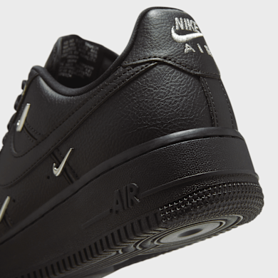 Nike WMNS Air Force 1 '07 LX czarny (HQ1180-001)