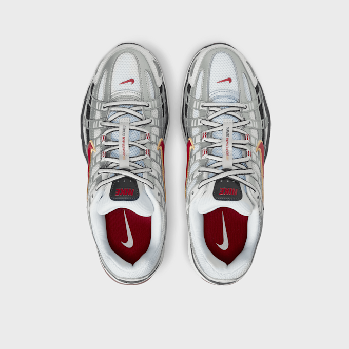 Nike WMNS P-6000 argento 367 4