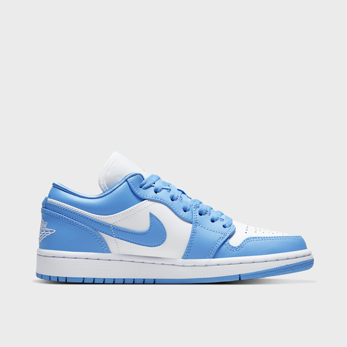 Jordan WMNS Air Jordan 1 Low blauw 496 2