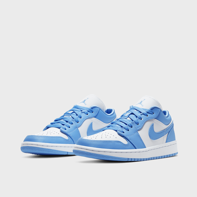 Jordan WMNS Air Jordan 1 Low blauw 496 4