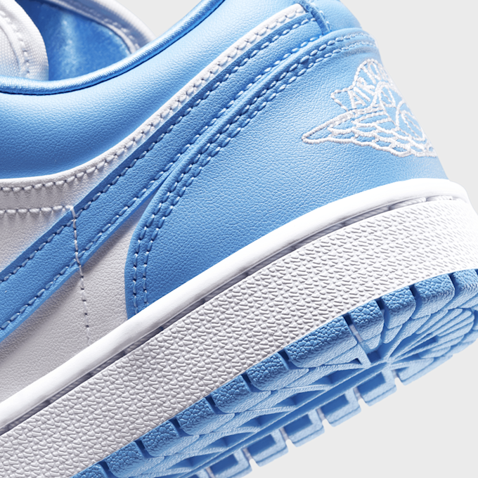 Jordan WMNS Air Jordan 1 Low blauw 496 8