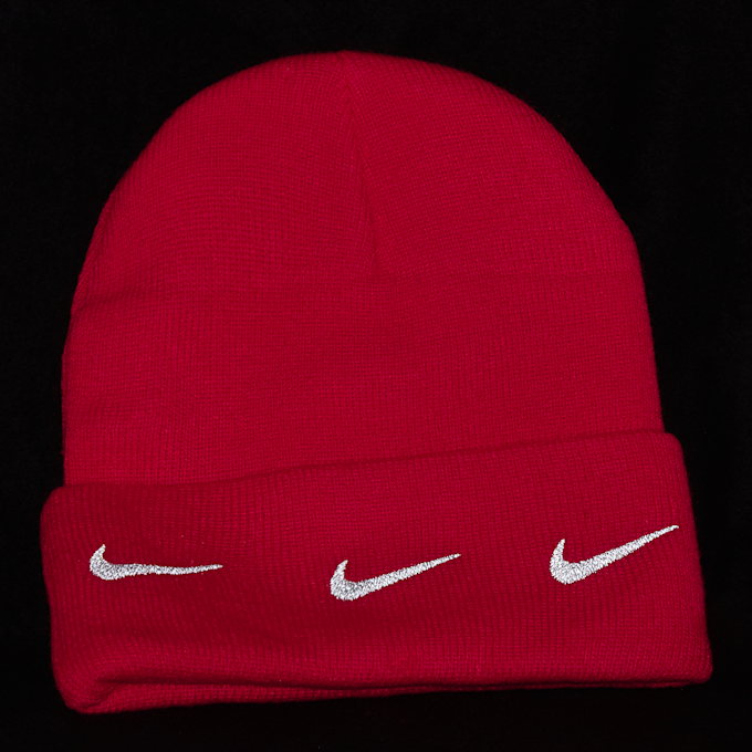 Nike NSW CUFFED BEANIE UTL FLASH chile red rot 41125 3