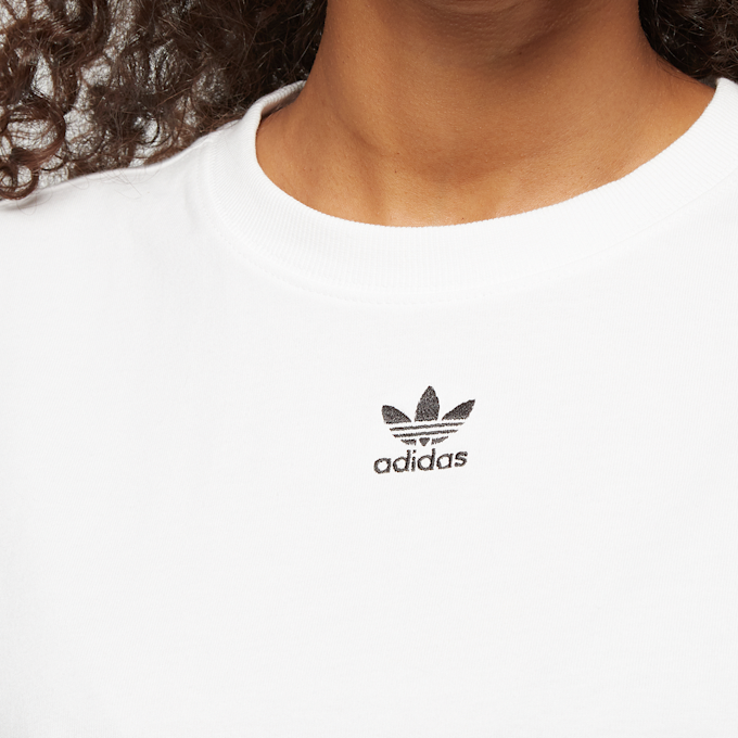 adidas Originals adicolor Oversized T-Shirt weiß 784 3