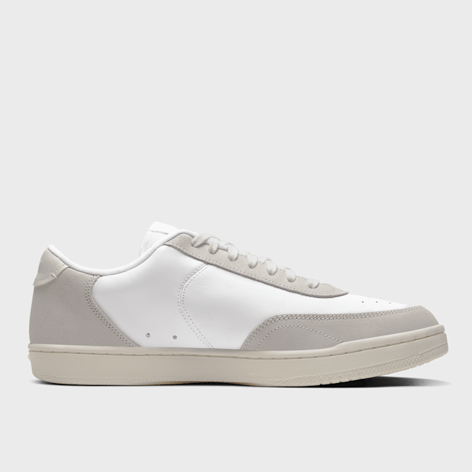 Nike Court Vintage Premium biały 830 2