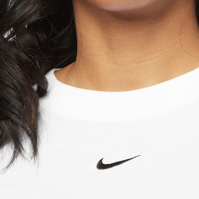 Nike Sportswear Essentials T-Shirt biały 999 3