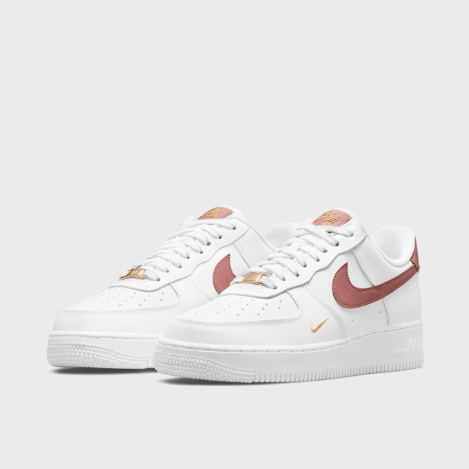 Nike WMNS Air Force 1 '07 ESS weiß 43615 4