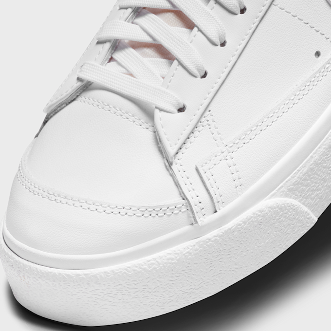 Nike WMNS Blazer Low Platform weiß 2523 6