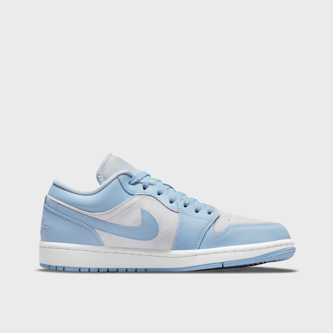 Jordan WMNS Air Jordan 1 Low blauw 43650 2