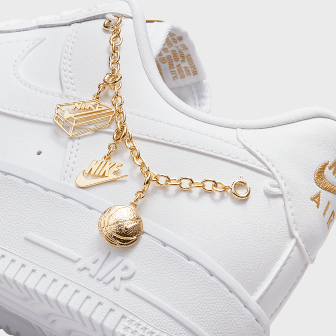 Nike WMNS Air Force 1 '07 LX biały 49230 9