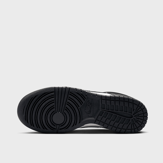 Nike WMNS Dunk Low Panda Next Nature noir 3349 3