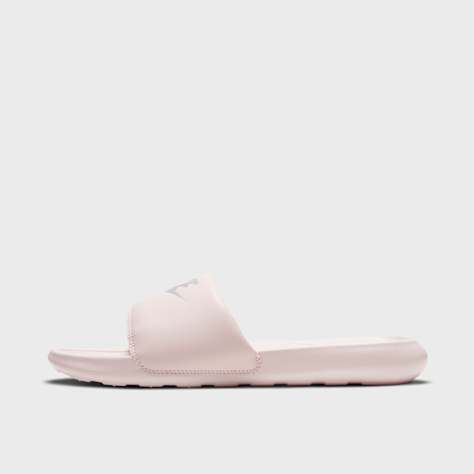 Nike WMNS Victori One rose 10718 1