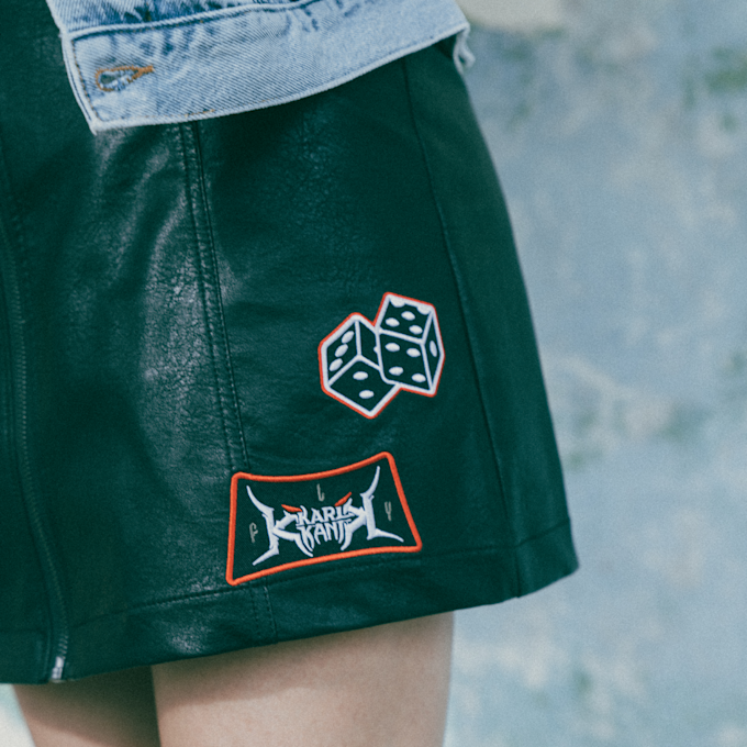 Karl Kani x Stranger Things Patched Synthetic Leather Skirt crna 12910 7