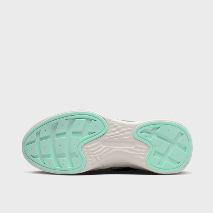 Jordan Wmns Delta 3 Low szary 15935 3