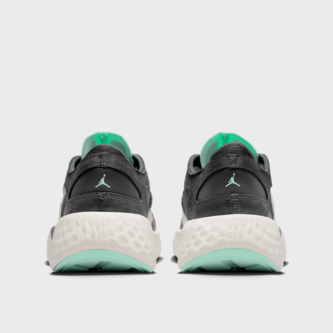 Jordan Wmns Delta 3 Low szary 15935 5