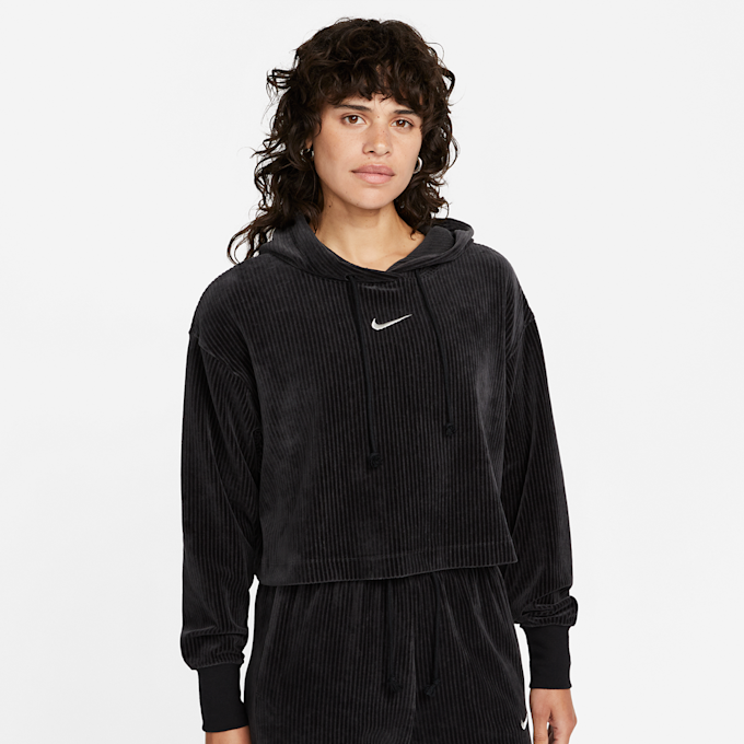 Nike Sportswear Women's Velour Cropped Pullover Hoodie czarny 16119 1