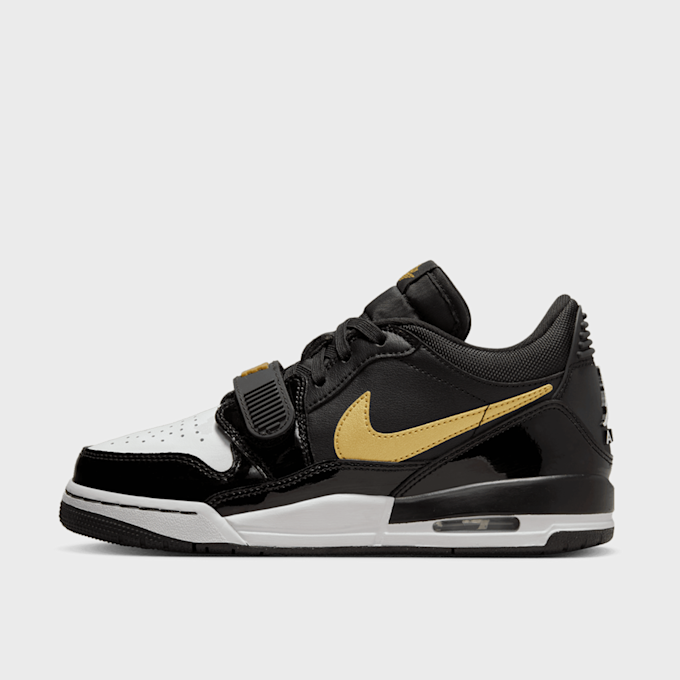 Jordan Legacy 312 Low (GS) negro 16281 1