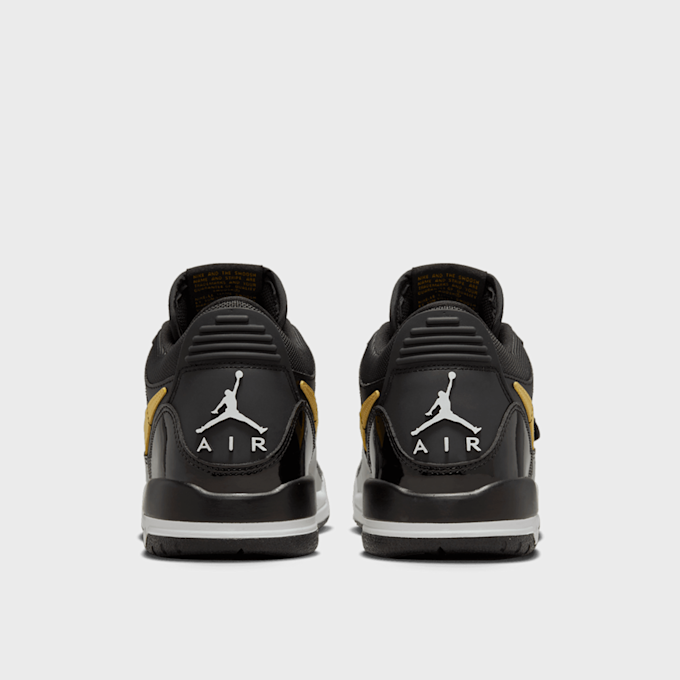 Jordan Legacy 312 Low (GS) negro 16281 5