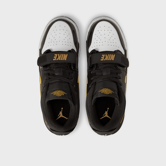 Jordan Legacy 312 Low (GS) negro 16281 6