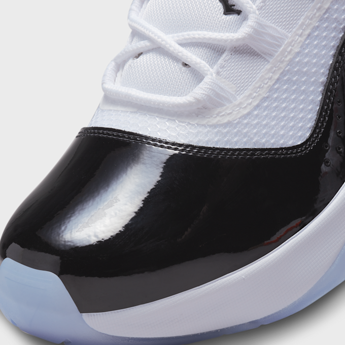 Jordan Air Jordan 11 CMFT Low bijela 16432 7