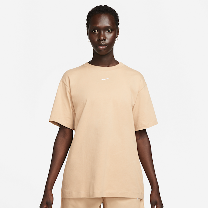 Nike Sportswear Essentials T-Shirt beige 16470 1