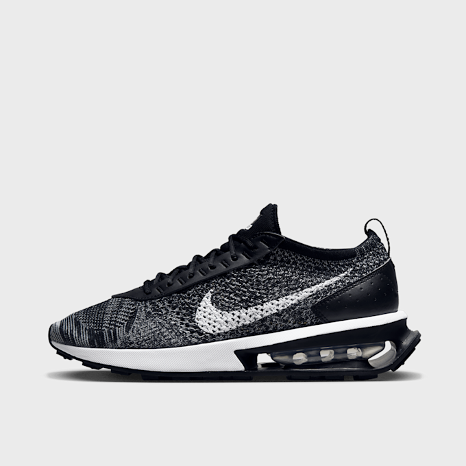 Nike WMNS Air Max Flyknit Racer schwarz 16794 1