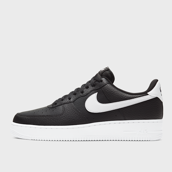 Nike Air Force 1 '07 schwarz 17039 1