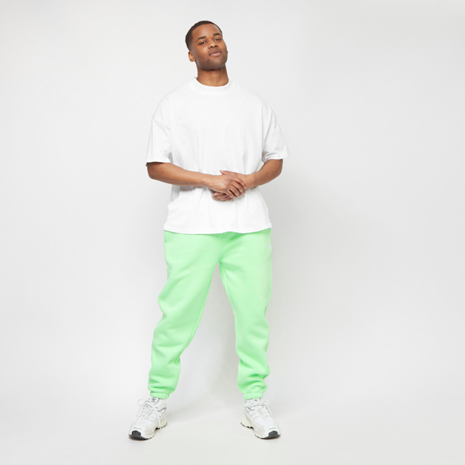 SNIPES Small Logo Essential Loose Sweat Pants vert 17805 5