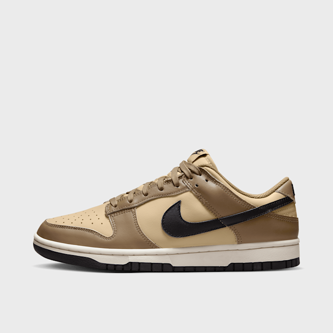 Nike WMNS Dunk Low castanho 14953 1
