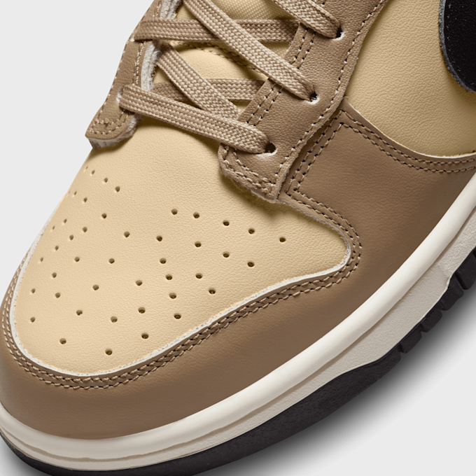Nike WMNS Dunk Low castanho 14953 7