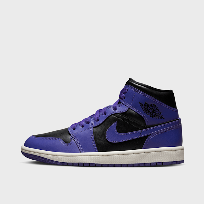 Jordan WMNS Air Jordan 1 Mid schwarz 15057 1