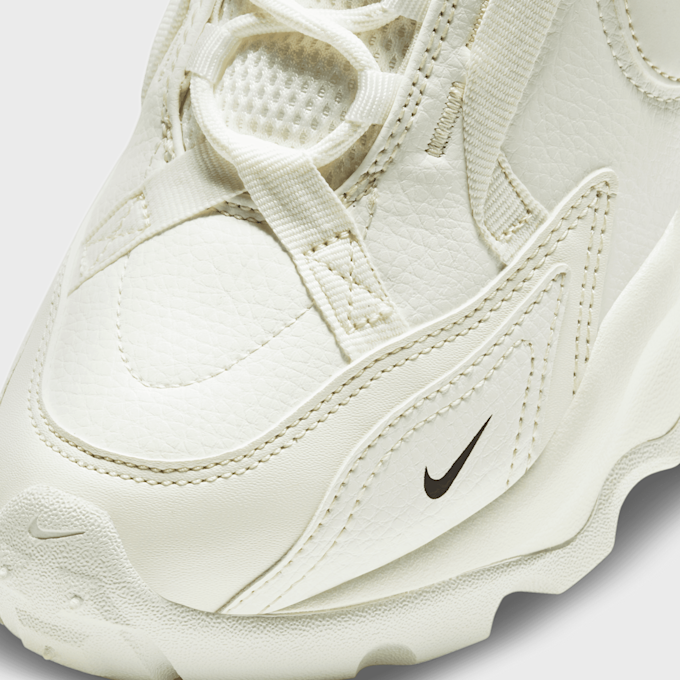 Nike WMNS TC 7900 beige 15103 7
