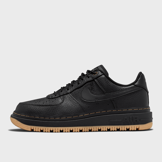 Nike Air Force 1 Luxe noir 15273 1